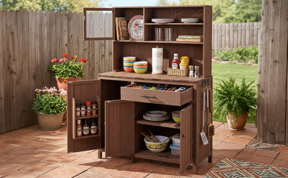 Potting Bench with Hutch