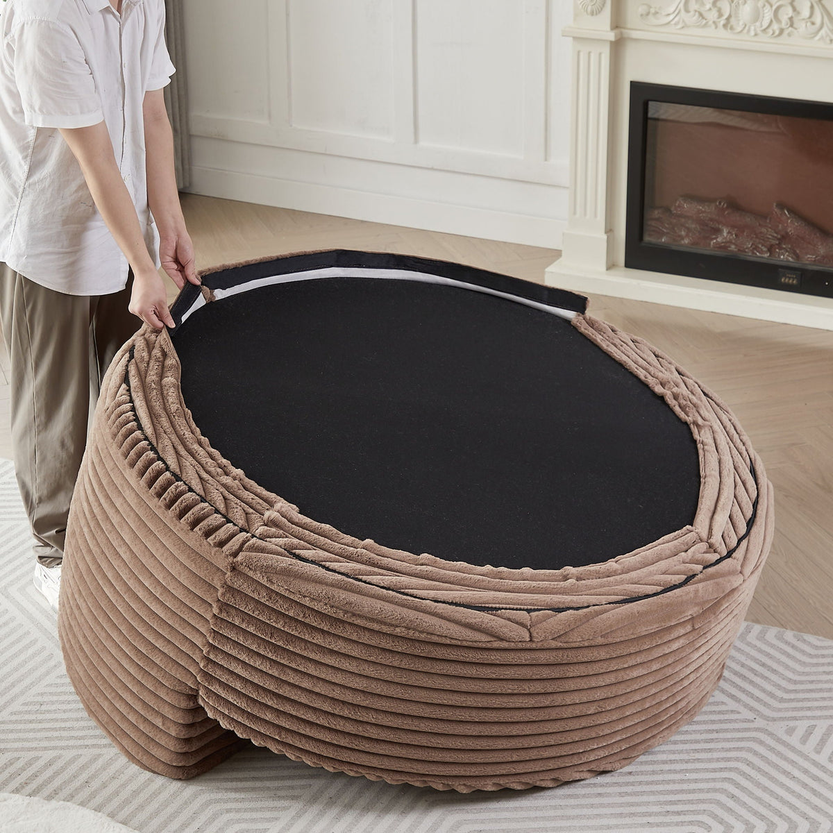 Modern Single Sofa With Backrest Pillow