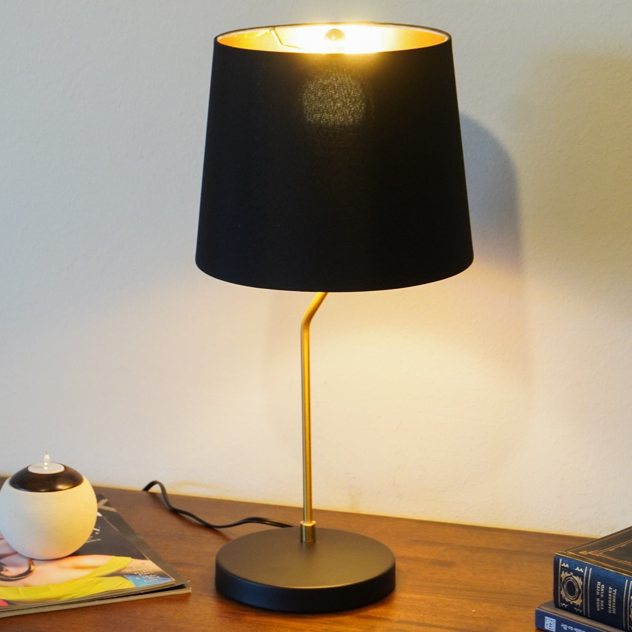 Desk Lamp For Bedside Table Use - Black