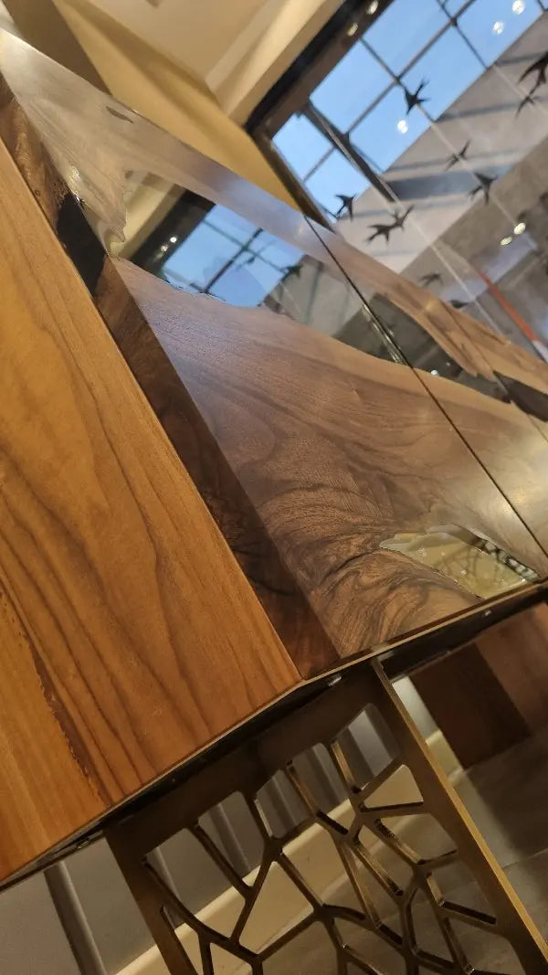 Wood and Resin Dining Room Buffet & Sideboard Table