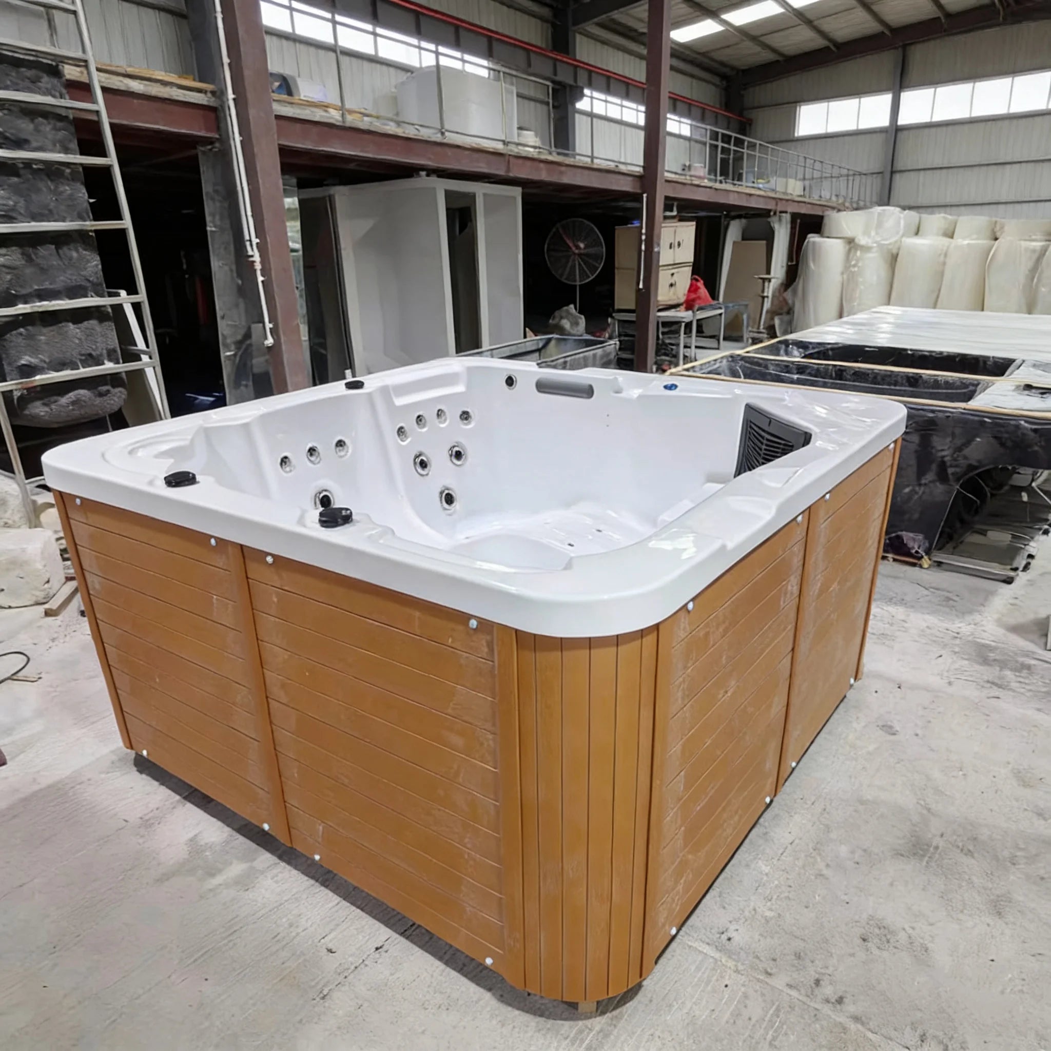 3 Person Hot Tub Outdoor Garden Jacuzzi