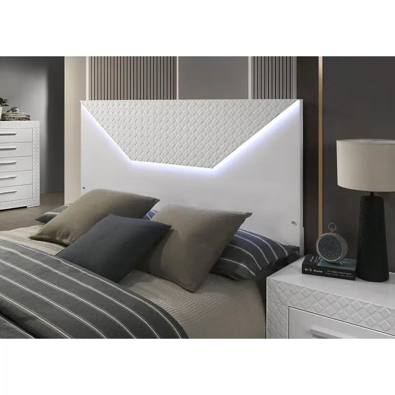 White Color Eastern King Size Bed with LED Headboard