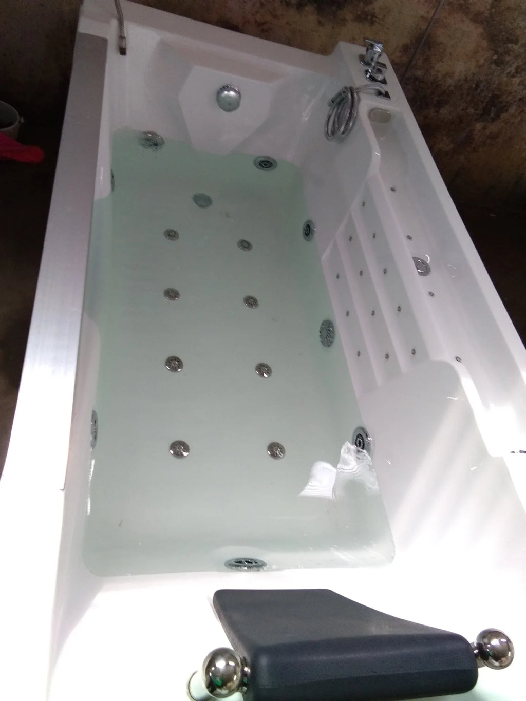 2 person large smart whirlpool massage bathtub with tv