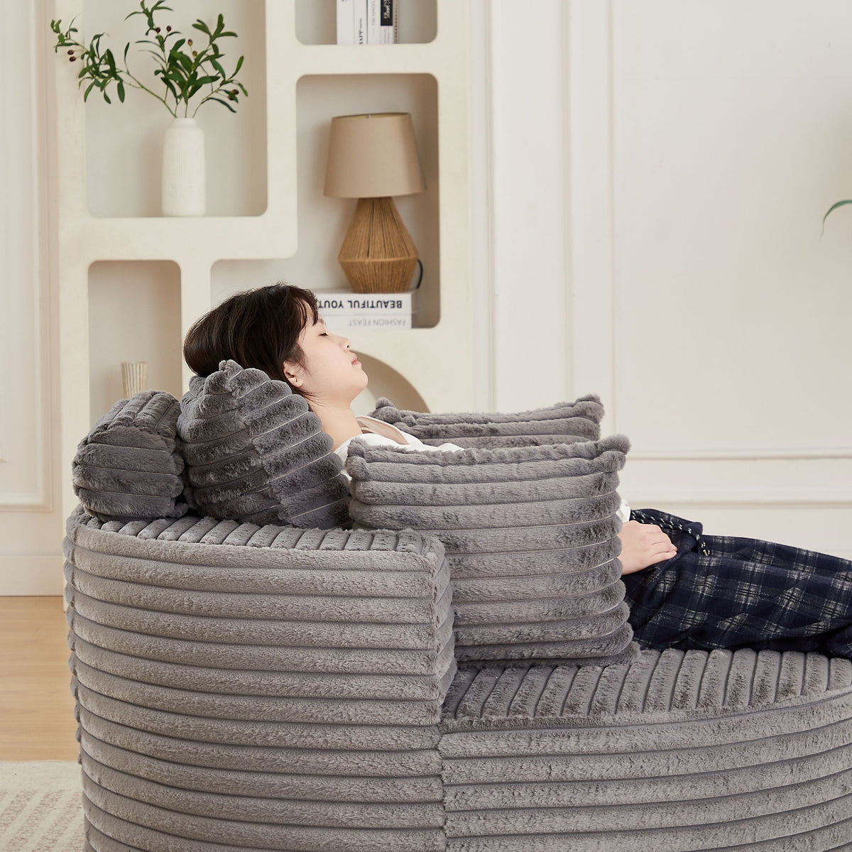 Modern Single Sofa With Backrest Pillow