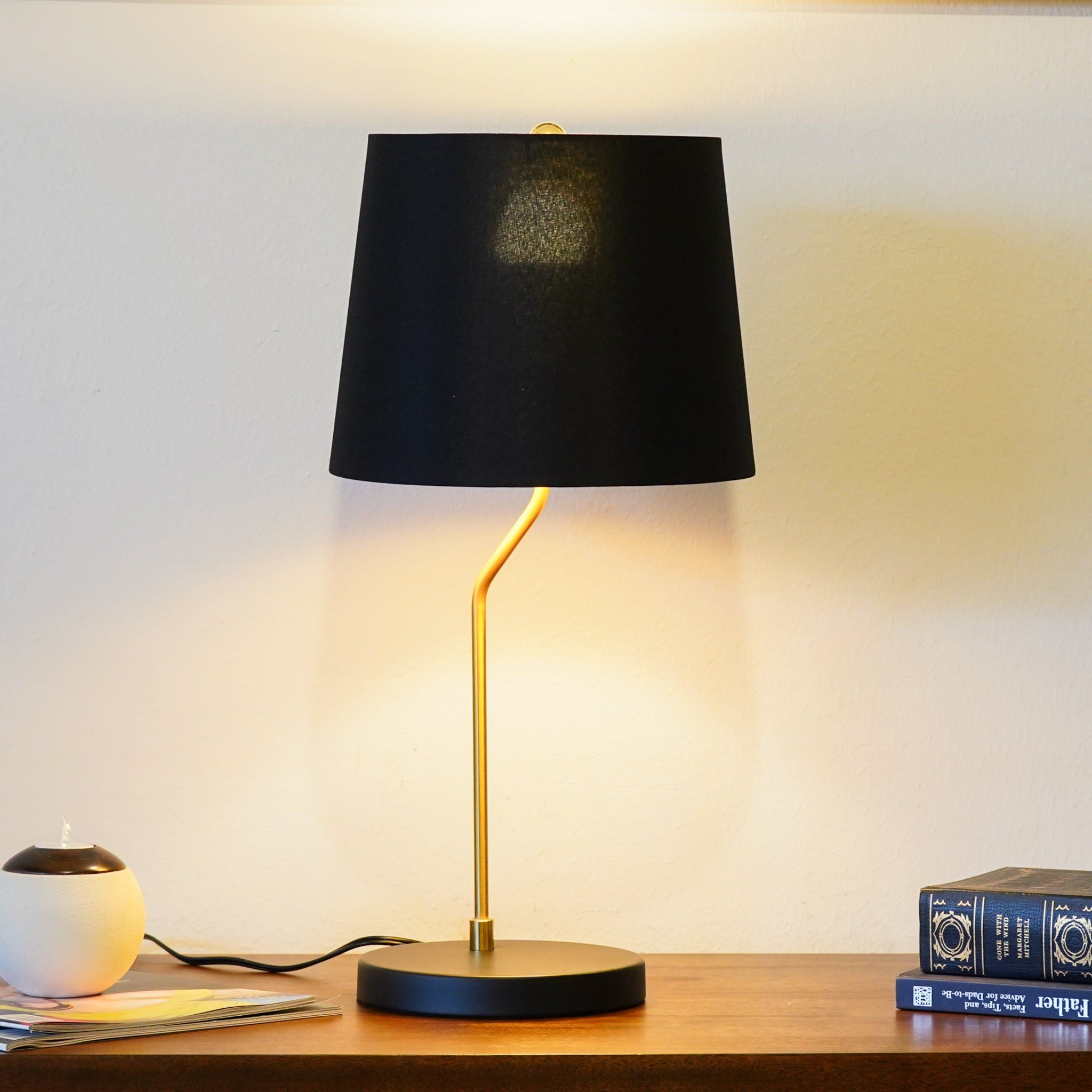 Desk Lamp For Bedside Table Use - Black