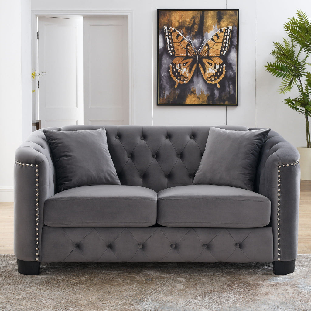 Modern Chesterfield Sofa With Tufted Backrest