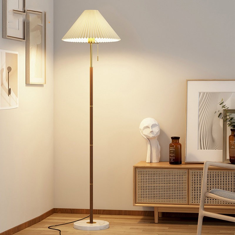 Retro Light Luxury Wood Grain Simple Pleated Floor Lamp