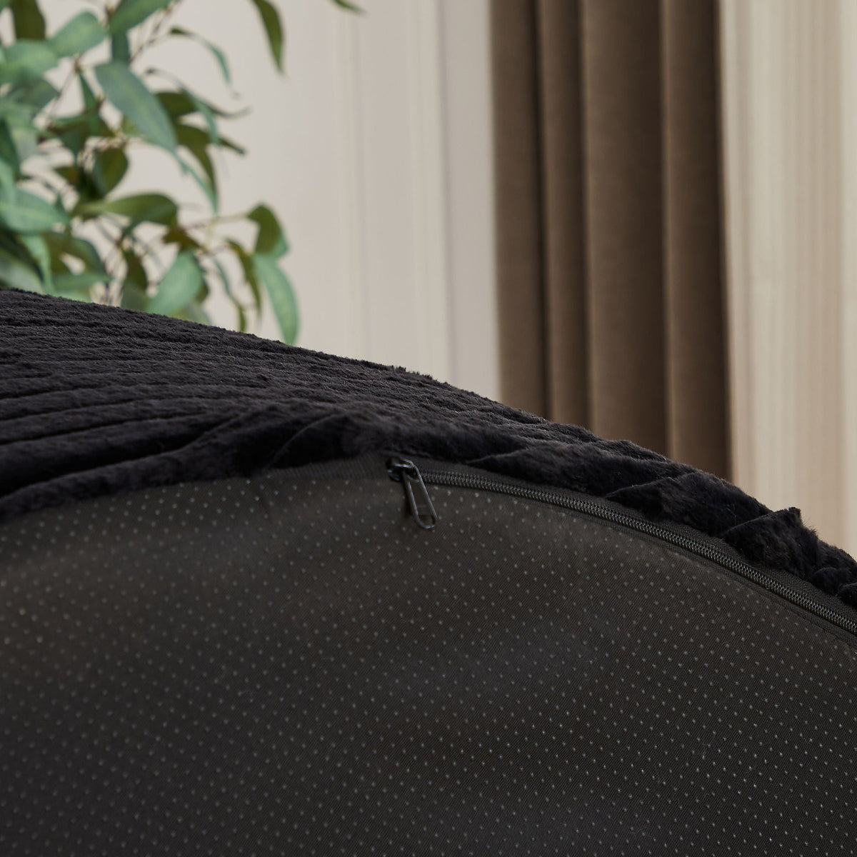 Modern Single Sofa With Backrest Pillow